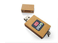 Abbildung: USB Wood CLASSIC - Produktion: DB